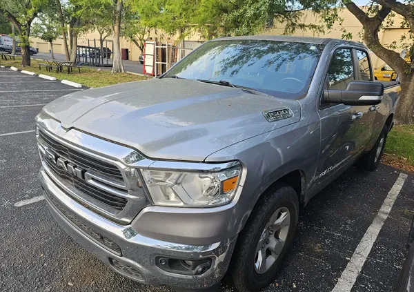 dodge Dodge RAM cena 219000 przebieg: 117000, rok produkcji 2019 z Warszawa